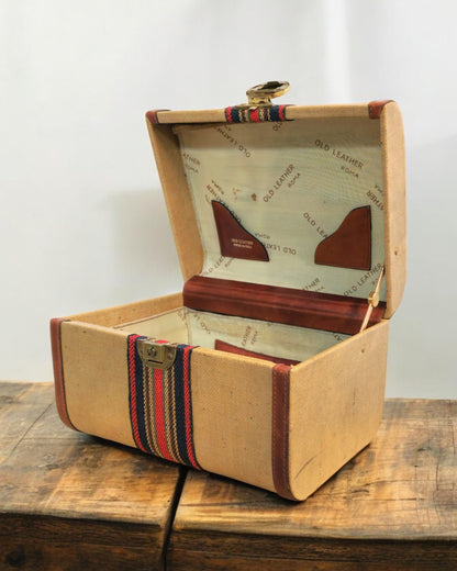 Vintage Mid-20th Century Old Leather Roma Travel Vanity Case