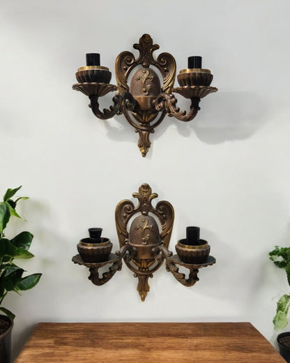 Pair of 1920s Antique Italian Bronze Wall Lamp / sconces